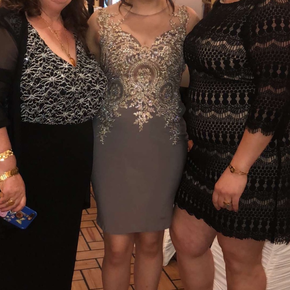 Size small dress only worn once